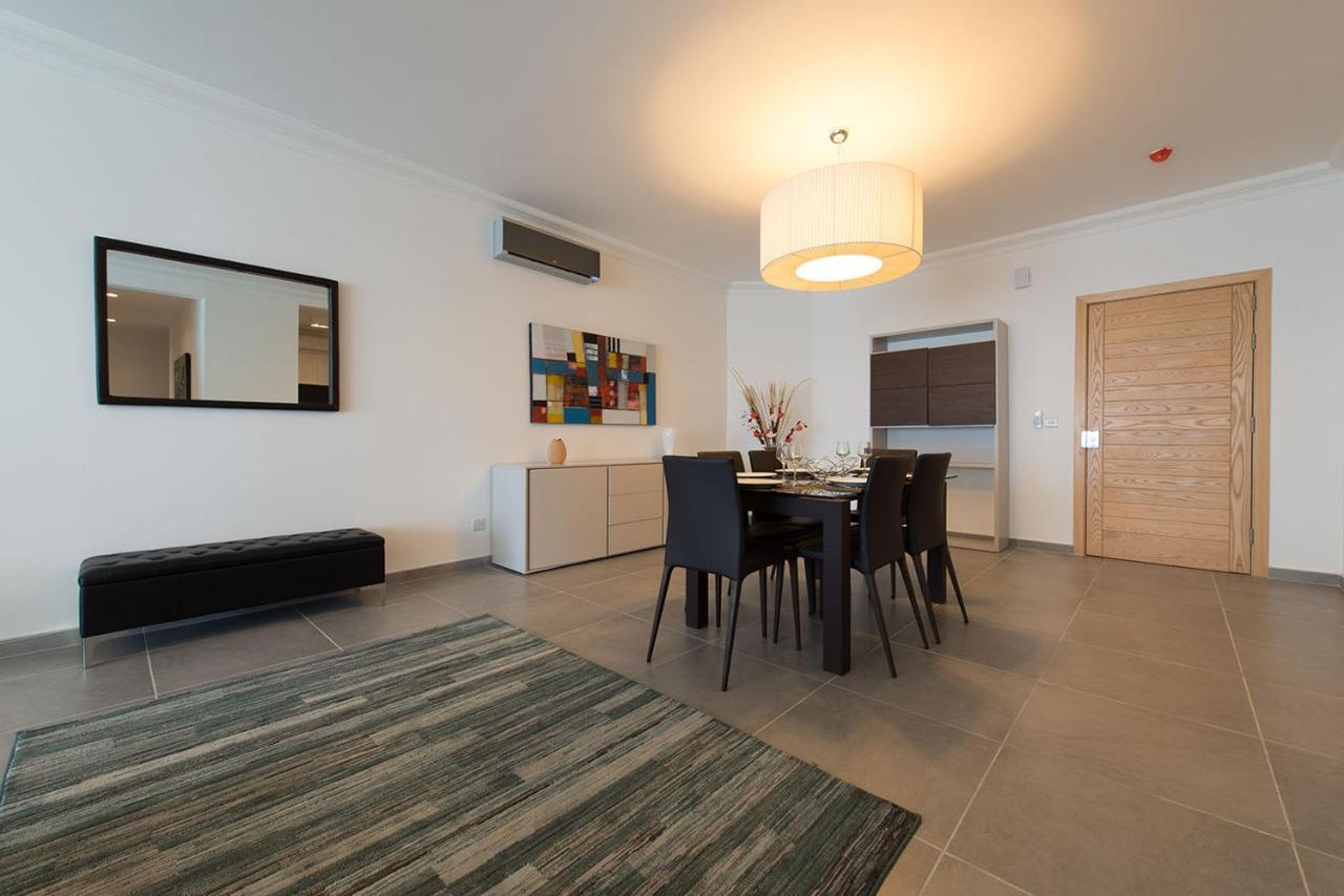 Seafront Apartment Слима Экстерьер фото