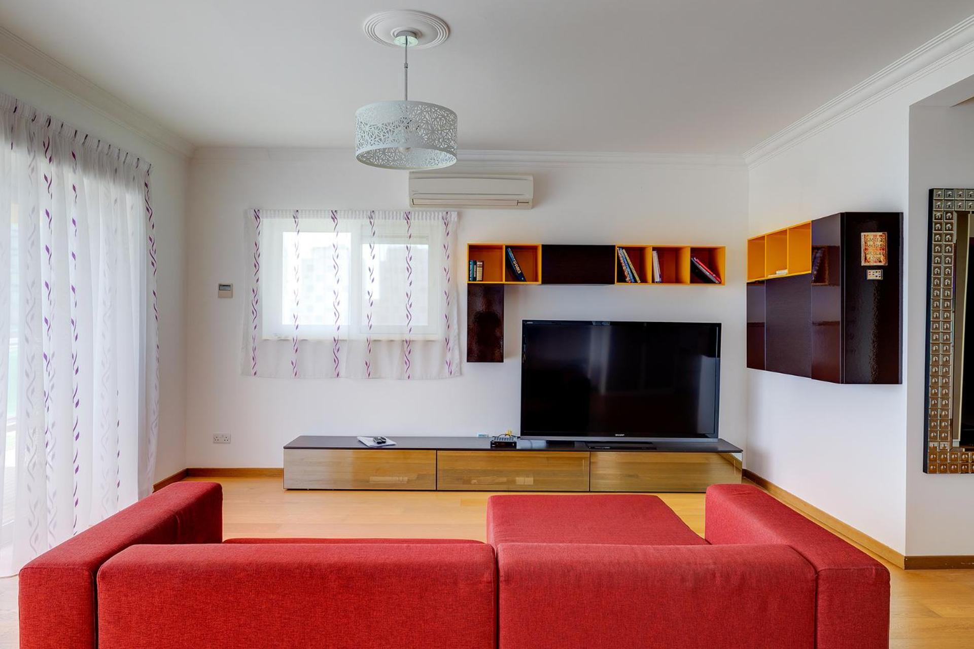 Seafront Apartment Слима Экстерьер фото